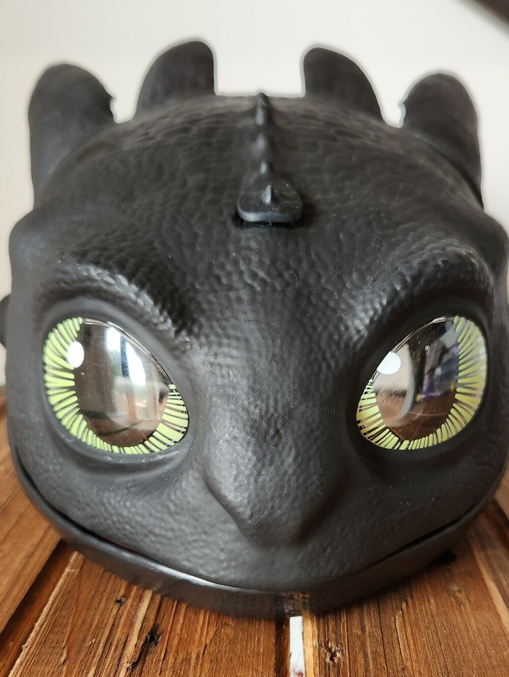 How to Train Your Dragon Toothless Blast Roar Mask Lights Sound Mist Youth Kids